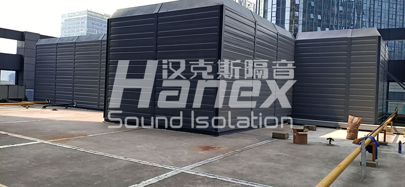 蘇州大區(qū)宏海店螺桿式空調(diào)機組隔音降噪 蘇州大區(qū)宏海店螺桿式空調(diào)機組隔音降噪